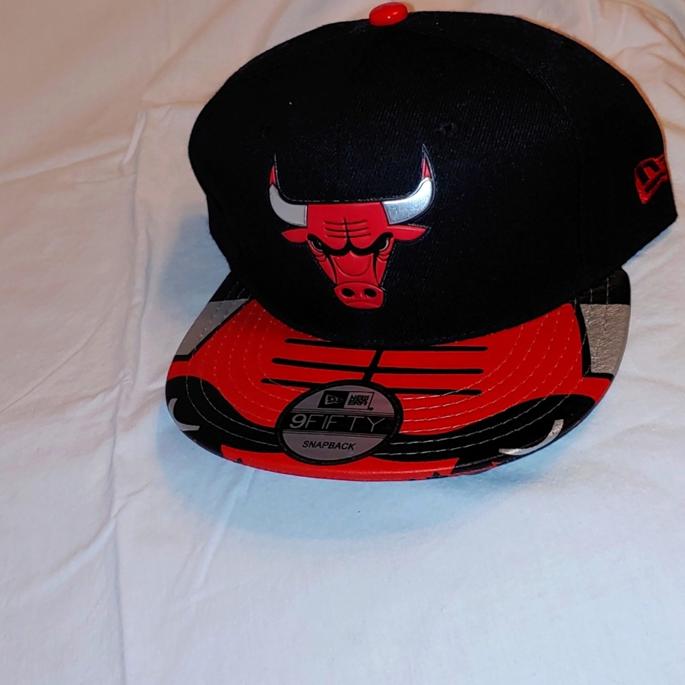 Chicago Bulls snapback one size fits all